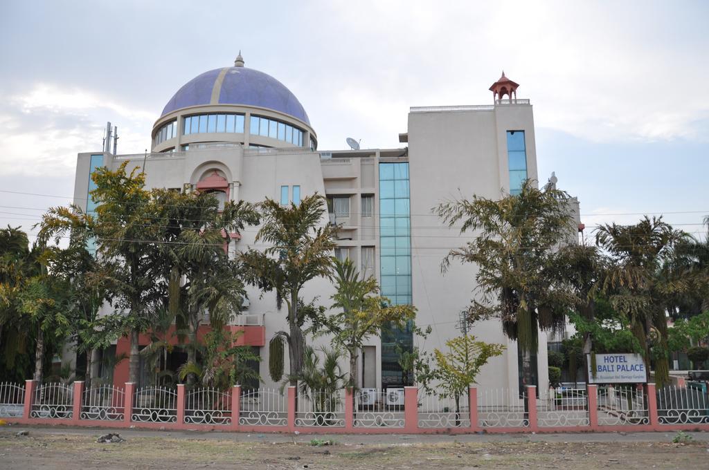 Hotel Jabali Palace Jabalpur Exterior foto