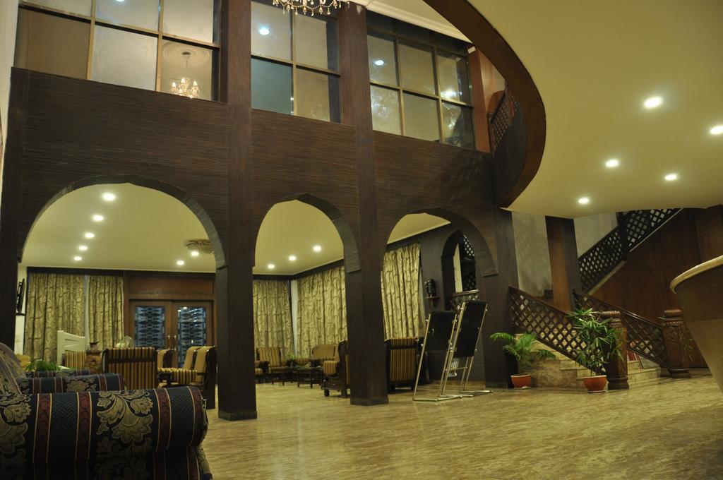 Hotel Jabali Palace Jabalpur Exterior foto
