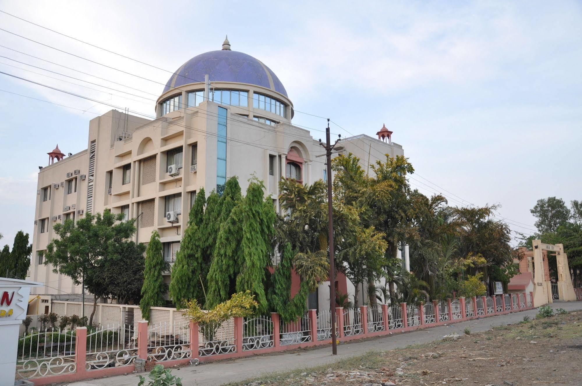 Hotel Jabali Palace Jabalpur Exterior foto